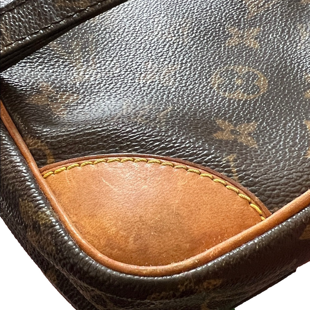 Louis Vuitton LV Amazone Monogram Crossbody Bag - has marks - Picture 15 of 17